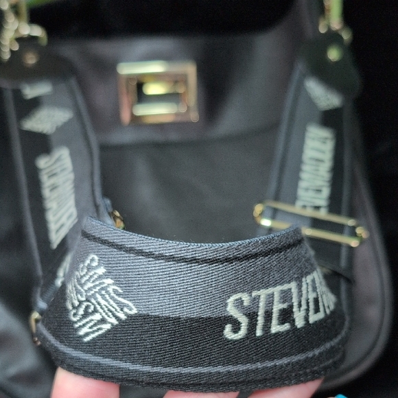 Steve Madden Chic Black Shoulder Bag. Excellent Condition. - Picture 16 of 16